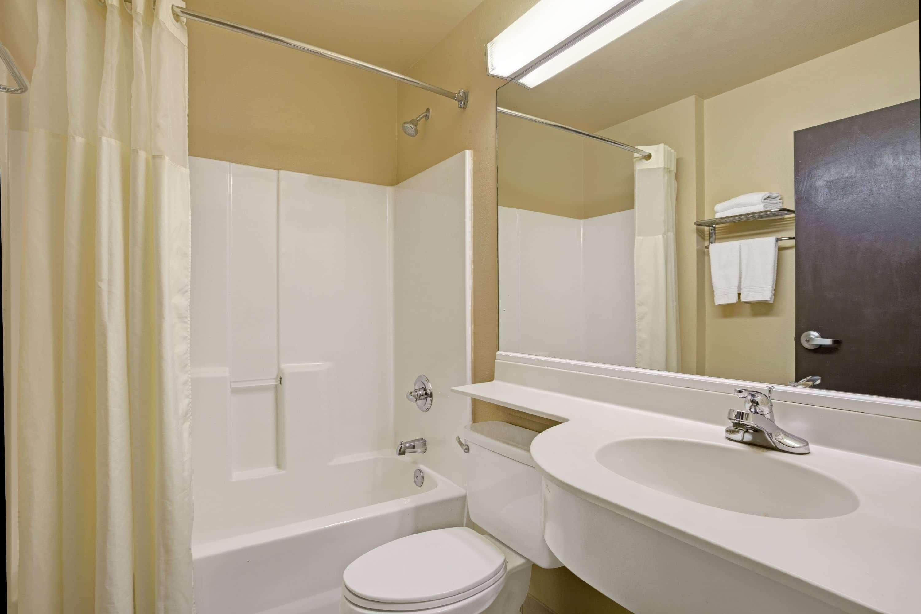 Microtel Inn & Suites By Wyndham Houston/Webster/Nasa/Clearlake Nassau Bay Buitenkant foto