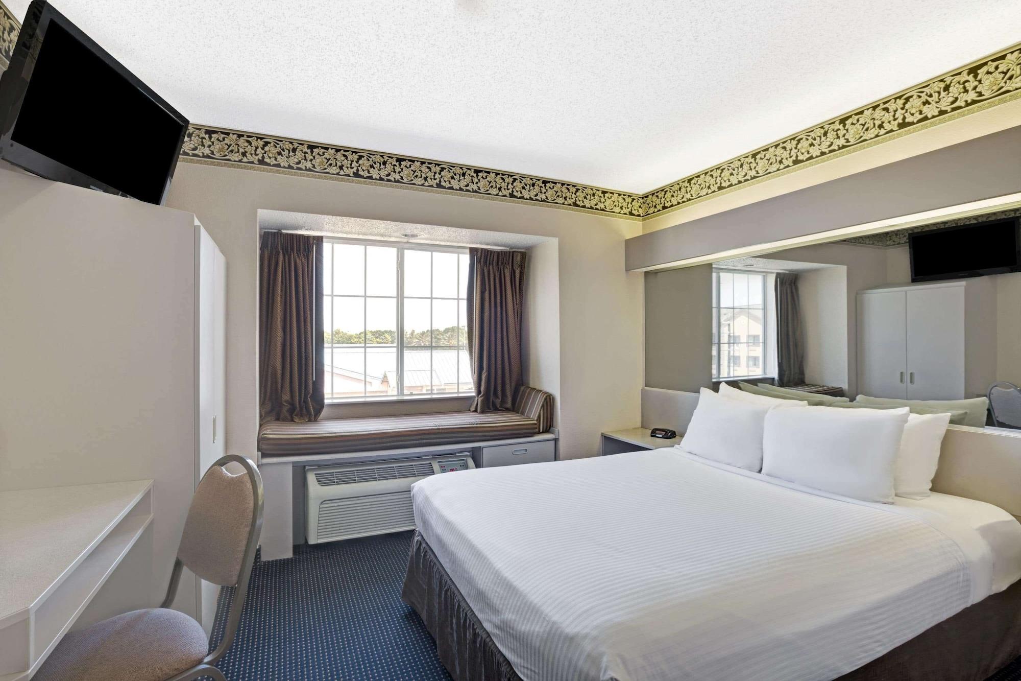 Microtel Inn & Suites By Wyndham Houston/Webster/Nasa/Clearlake Nassau Bay Buitenkant foto